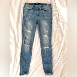 Hollister low rise super skinny crop jeans